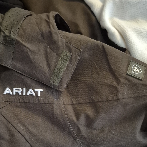 Ariat Ladies Coastal Waterproof Jacket, Relic, Size Medium Olive green - Picture 12 of 13